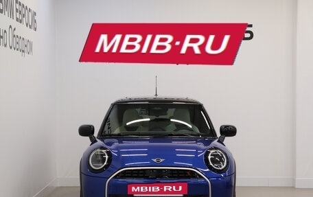 MINI Hatch, 2024 год, 6 000 000 рублей, 3 фотография