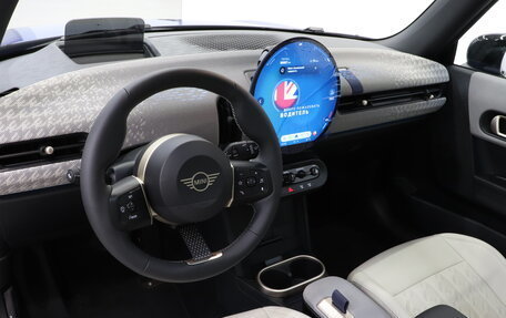 MINI Hatch, 2024 год, 6 000 000 рублей, 7 фотография