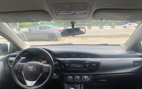 Toyota Corolla, 2013 год, 1 150 000 рублей, 14 фотография