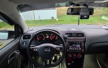 Volkswagen Polo VI (EU Market), 2017 год, 1 150 000 рублей, 10 фотография