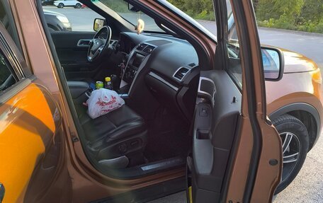 Ford Explorer VI, 2014 год, 1 975 000 рублей, 16 фотография