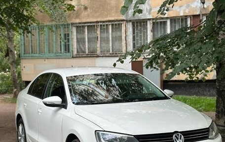 Volkswagen Jetta VI, 2013 год, 600 000 рублей, 1 фотография