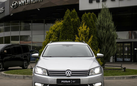 Volkswagen Passat B7, 2013 год, 965 000 рублей, 2 фотография