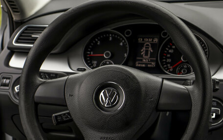 Volkswagen Passat B7, 2013 год, 965 000 рублей, 14 фотография