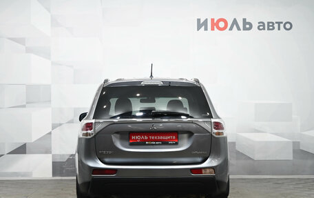 Mitsubishi Outlander III рестайлинг 3, 2012 год, 1 550 000 рублей, 5 фотография