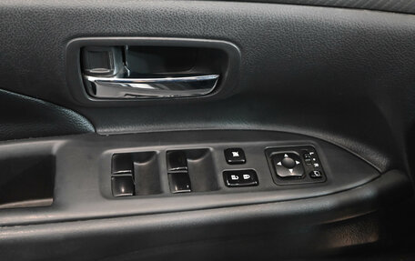 Mitsubishi Outlander III рестайлинг 3, 2012 год, 1 550 000 рублей, 15 фотография