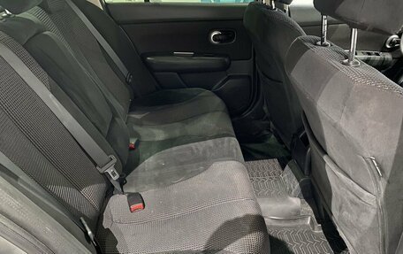 Nissan Tiida, 2010 год, 699 000 рублей, 11 фотография