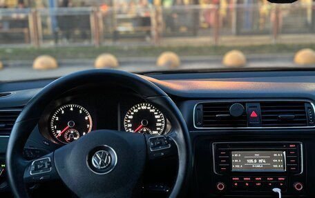 Volkswagen Jetta VI, 2013 год, 600 000 рублей, 3 фотография