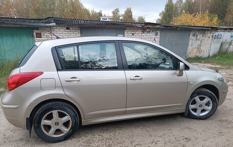 Nissan Tiida, 2011 год, 640 000 рублей, 2 фотография