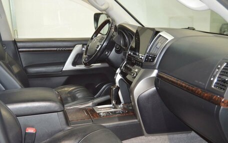 Toyota Land Cruiser 200, 2012 год, 3 096 000 рублей, 16 фотография