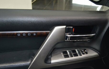 Toyota Land Cruiser 200, 2012 год, 3 096 000 рублей, 9 фотография