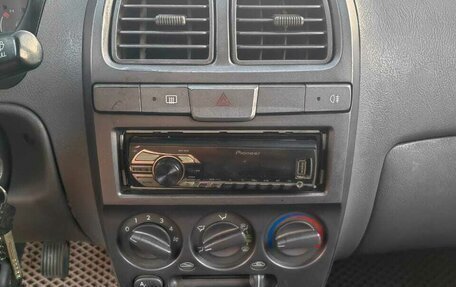Hyundai Accent II, 2008 год, 12 фотография
