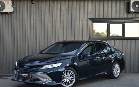 Toyota Camry, 2020 год, 2 399 999 рублей, 3 фотография