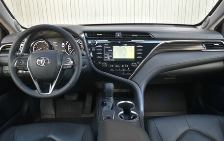 Toyota Camry, 2020 год, 2 399 999 рублей, 15 фотография