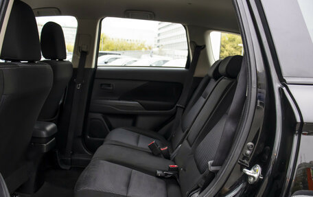 Mitsubishi Outlander III рестайлинг 3, 2017 год, 1 448 000 рублей, 3 фотография