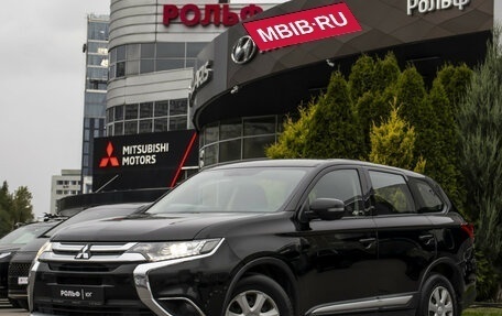 Mitsubishi Outlander III рестайлинг 3, 2017 год, 1 448 000 рублей, 4 фотография