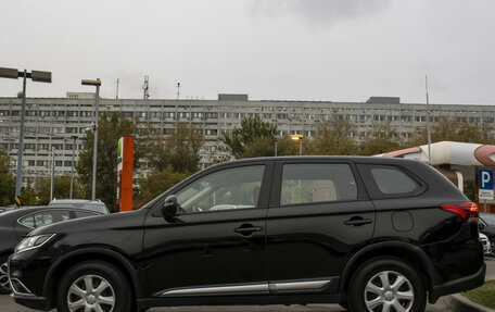 Mitsubishi Outlander III рестайлинг 3, 2017 год, 1 448 000 рублей, 17 фотография