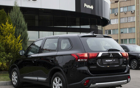 Mitsubishi Outlander III рестайлинг 3, 2017 год, 1 448 000 рублей, 21 фотография