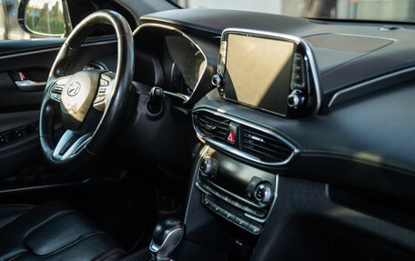 Hyundai Santa Fe IV, 2018 год, 2 750 000 рублей, 18 фотография