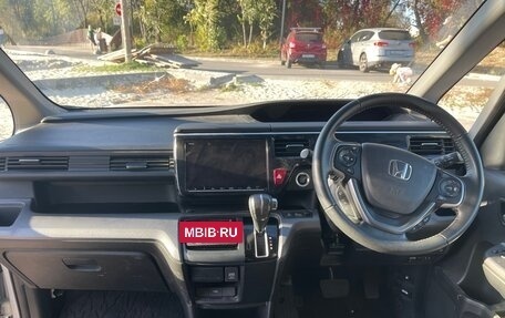 Honda Stepwgn IV, 2020 год, 2 575 000 рублей, 5 фотография