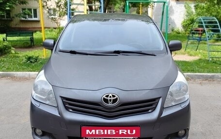 Toyota Verso I, 2010 год, 995 000 рублей, 2 фотография