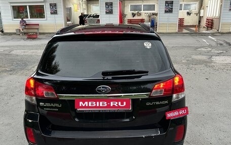 Subaru Outback IV рестайлинг, 2010 год, 1 370 000 рублей, 2 фотография