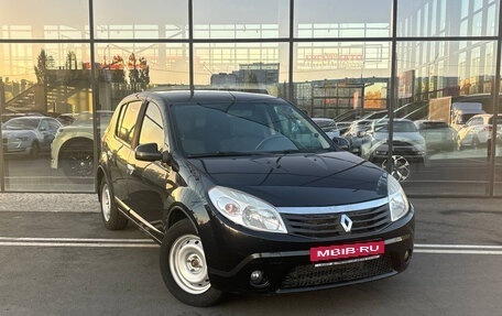 Renault Sandero I, 2012 год, 540 000 рублей, 2 фотография
