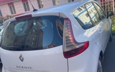 Renault Scenic III, 2009 год, 600 000 рублей, 4 фотография