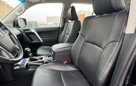 Toyota Land Cruiser Prado 150 рестайлинг 2, 2022 год, 6 500 000 рублей, 11 фотография