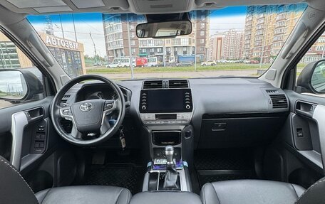 Toyota Land Cruiser Prado 150 рестайлинг 2, 2022 год, 6 500 000 рублей, 8 фотография