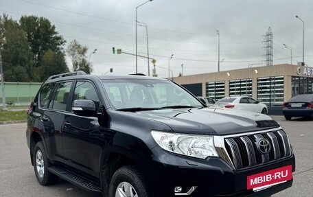 Toyota Land Cruiser Prado 150 рестайлинг 2, 2022 год, 6 500 000 рублей, 3 фотография