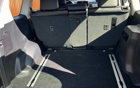 Toyota Land Cruiser Prado 150 рестайлинг 2, 2022 год, 6 500 000 рублей, 20 фотография