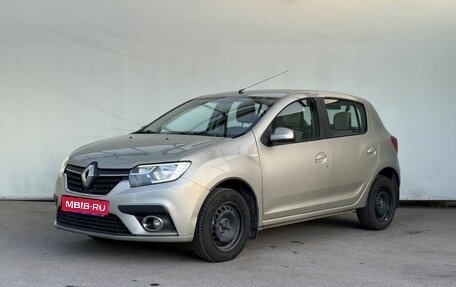 Renault Sandero II рестайлинг, 2019 год, 920 000 рублей, 1 фотография