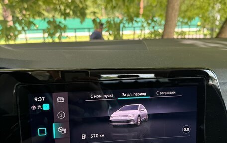 Volkswagen Golf VIII, 2020 год, 1 830 000 рублей, 27 фотография