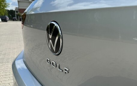 Volkswagen Golf VIII, 2020 год, 1 830 000 рублей, 28 фотография