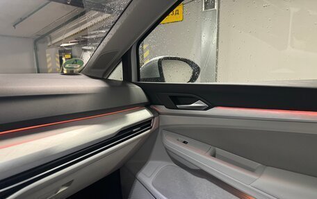 Volkswagen Golf VIII, 2020 год, 1 830 000 рублей, 35 фотография