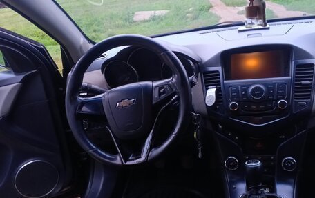 Chevrolet Cruze II, 2009 год, 370 000 рублей, 3 фотография