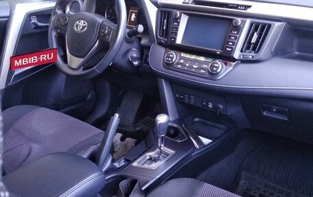 Toyota RAV4, 2017 год, 2 500 000 рублей, 2 фотография