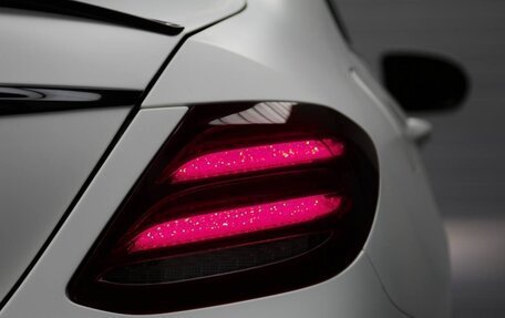 Mercedes-Benz E-Класс, 2021 год, 4 600 000 рублей, 7 фотография