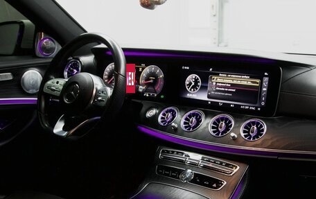 Mercedes-Benz E-Класс, 2021 год, 4 600 000 рублей, 8 фотография