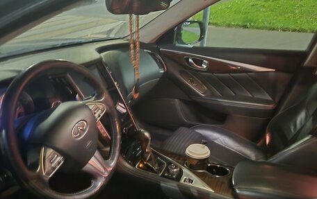 Infiniti Q50 I рестайлинг, 2014 год, 1 550 000 рублей, 8 фотография