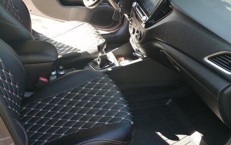 Hyundai Solaris II рестайлинг, 2018 год, 1 280 000 рублей, 10 фотография