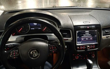Volkswagen Touareg III, 2010 год, 1 450 000 рублей, 8 фотография