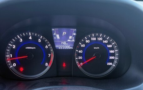 Hyundai Solaris II рестайлинг, 2012 год, 635 000 рублей, 11 фотография