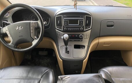 Hyundai H-1 II рестайлинг, 2019 год, 3 200 000 рублей, 9 фотография