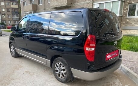 Hyundai H-1 II рестайлинг, 2019 год, 3 200 000 рублей, 3 фотография