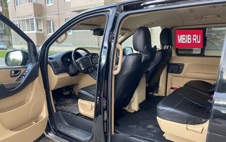 Hyundai H-1 II рестайлинг, 2019 год, 3 200 000 рублей, 6 фотография