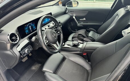 Mercedes-Benz A-Класс, 2020 год, 2 550 000 рублей, 2 фотография