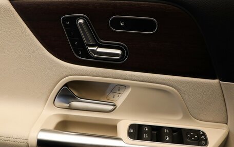 Mercedes-Benz GLA, 2021 год, 3 500 000 рублей, 25 фотография