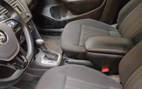 Volkswagen Polo VI (EU Market), 2016 год, 1 300 000 рублей, 2 фотография